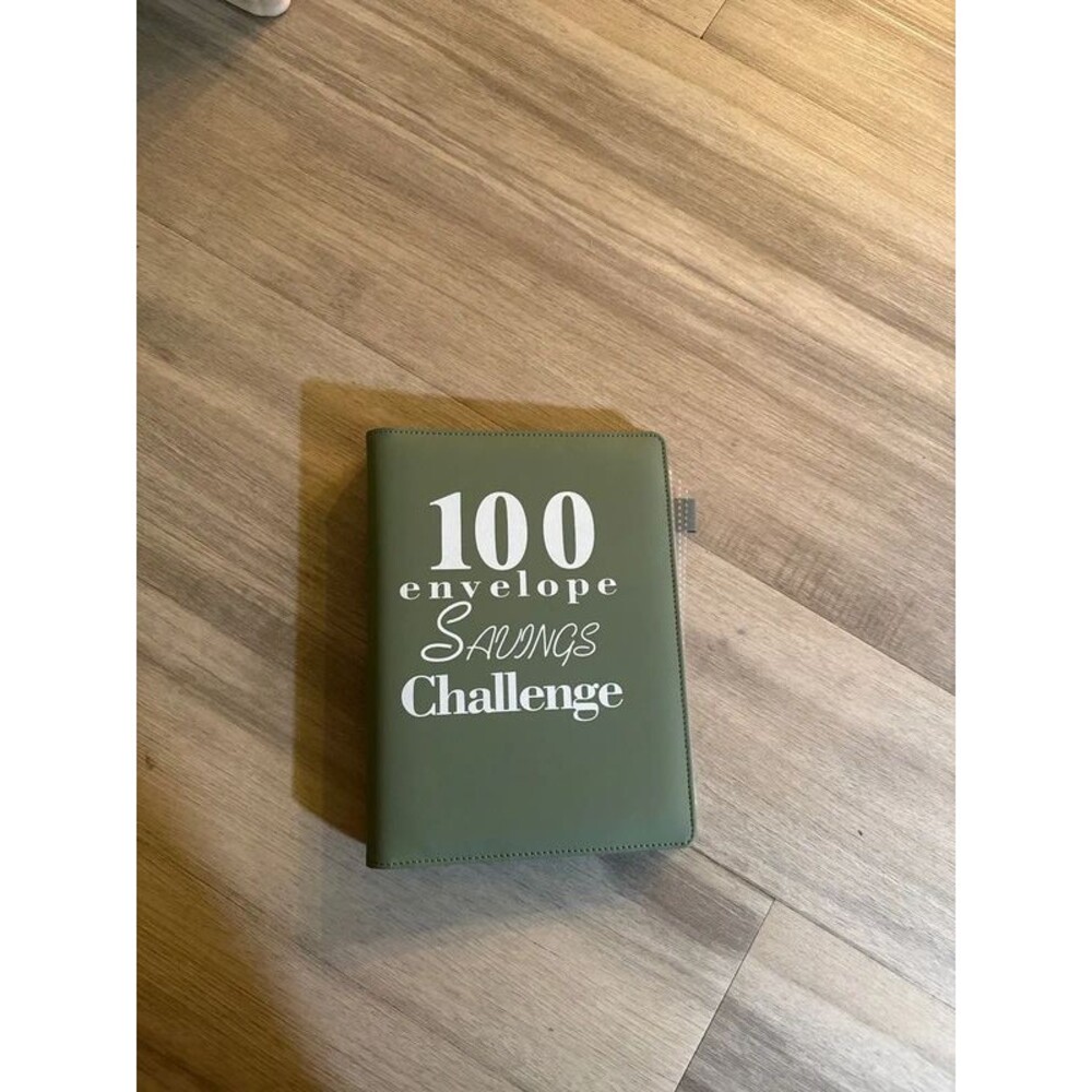 100 Envelope Savings Challenge Binder โ Like New